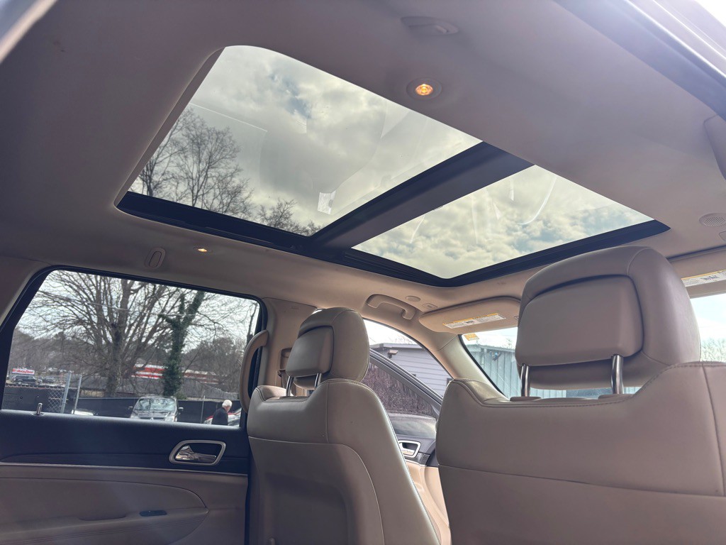 2021 Jeep Grand Cherokee Image 36