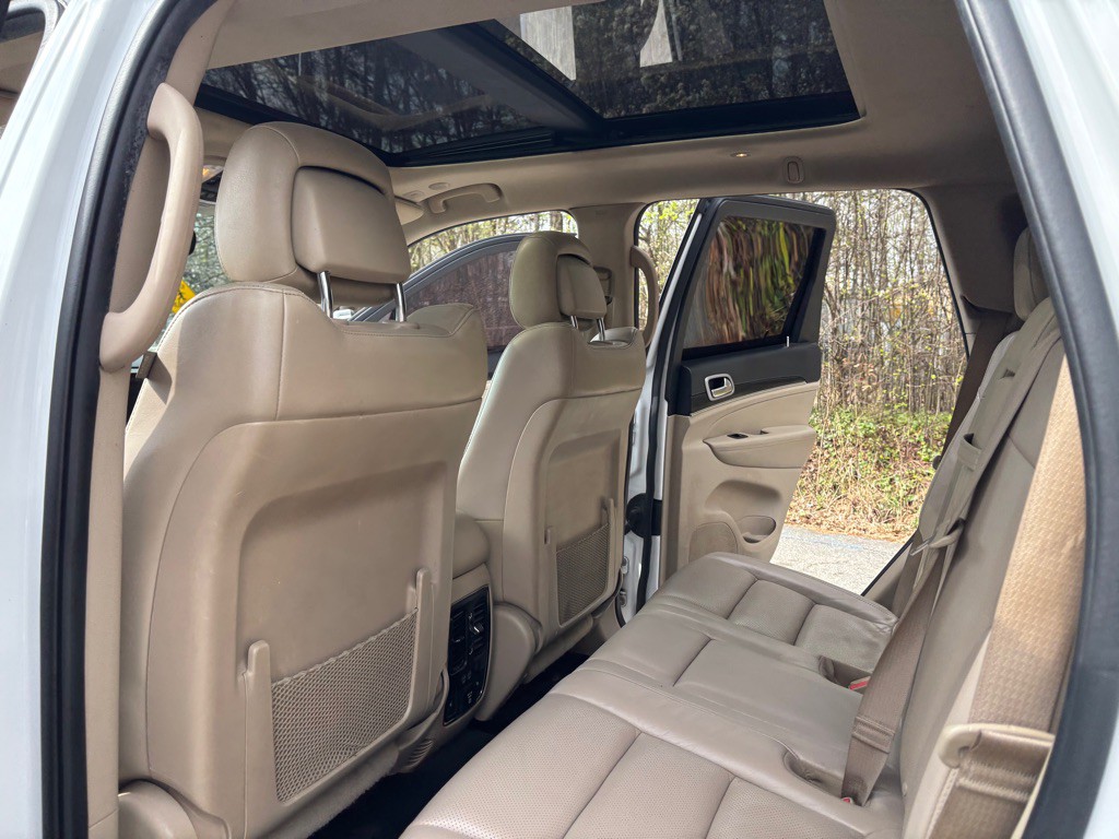 2021 Jeep Grand Cherokee Image 43