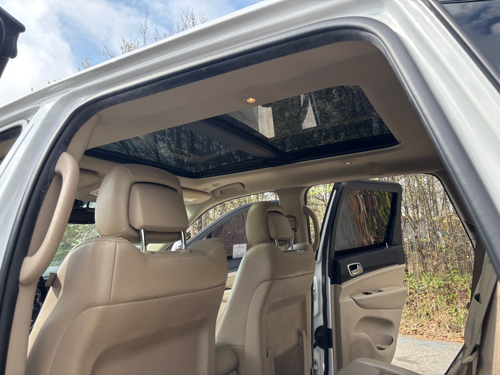 2021 Jeep Grand Cherokee Image 44