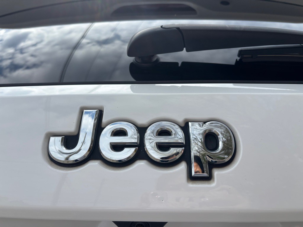 2021 Jeep Grand Cherokee Image 47