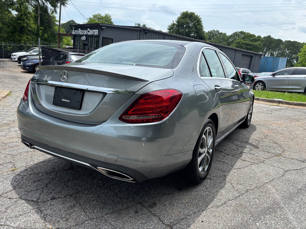 2015 Mercedes-Benz C-Class Image 10