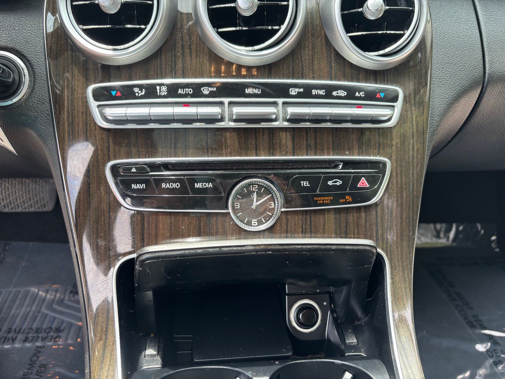 2015 Mercedes-Benz C-Class Image 44