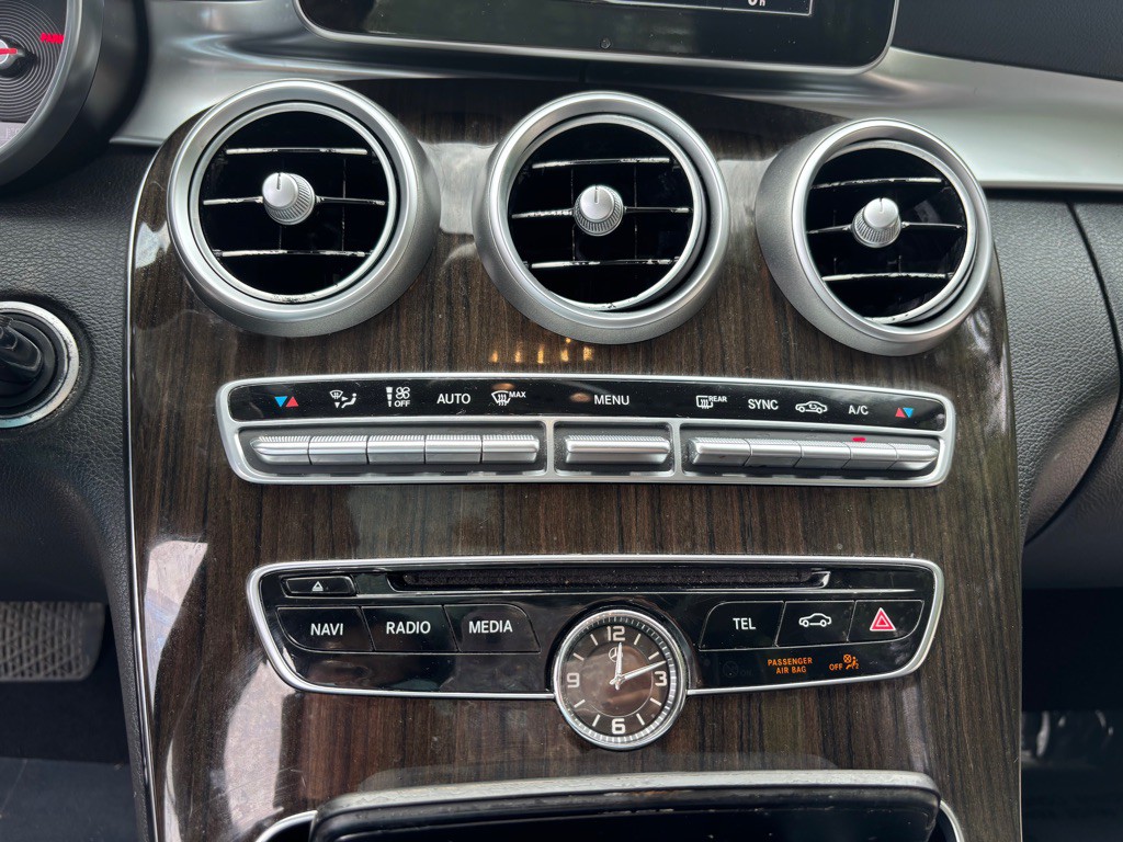 2015 Mercedes-Benz C-Class Image 53