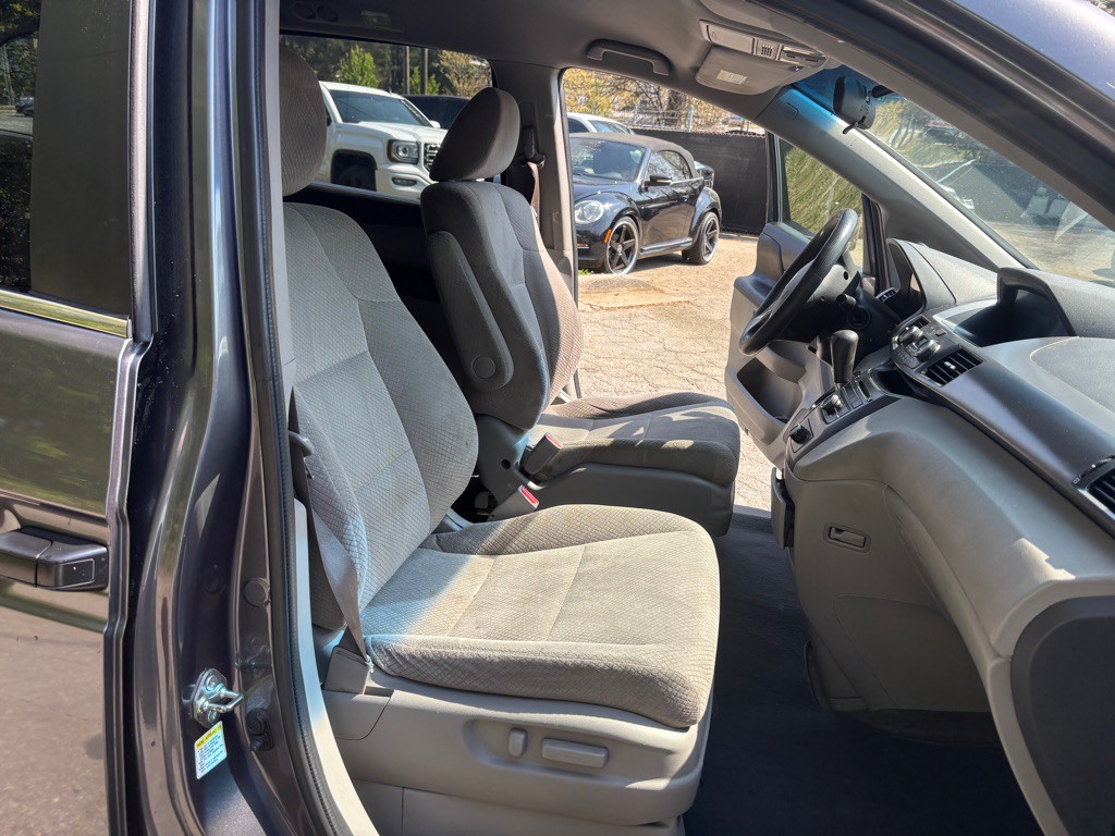 2015 Honda Odyssey Image 19