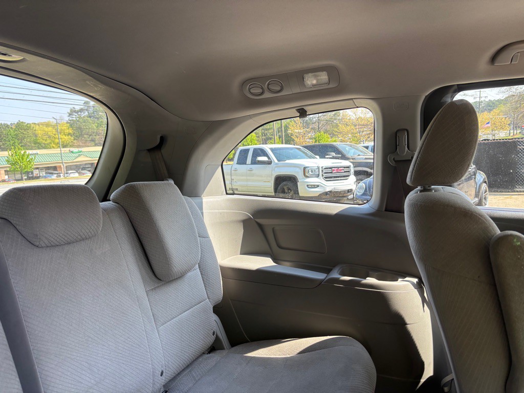 2015 Honda Odyssey Image 27