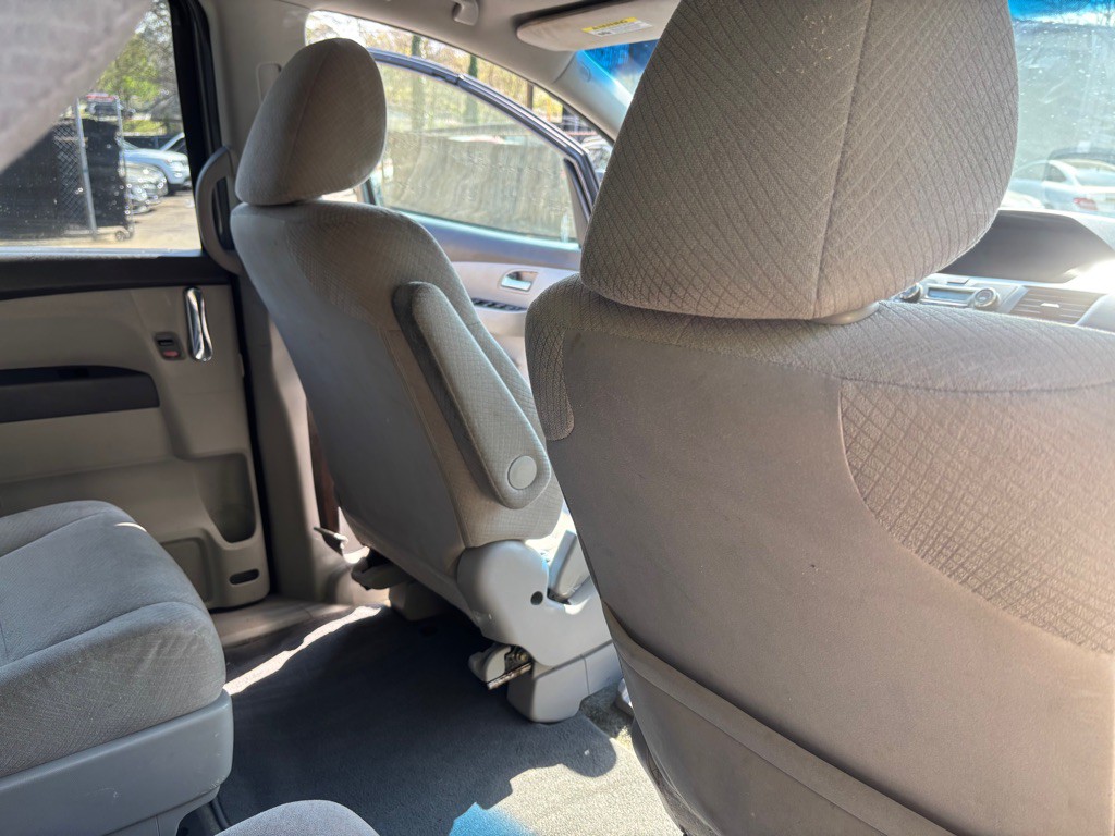 2015 Honda Odyssey Image 30