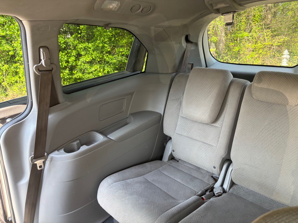 2015 Honda Odyssey Image 33