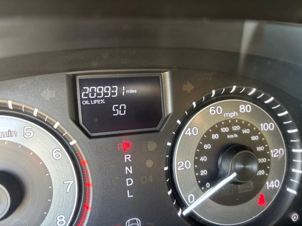 2015 Honda Odyssey Image 35