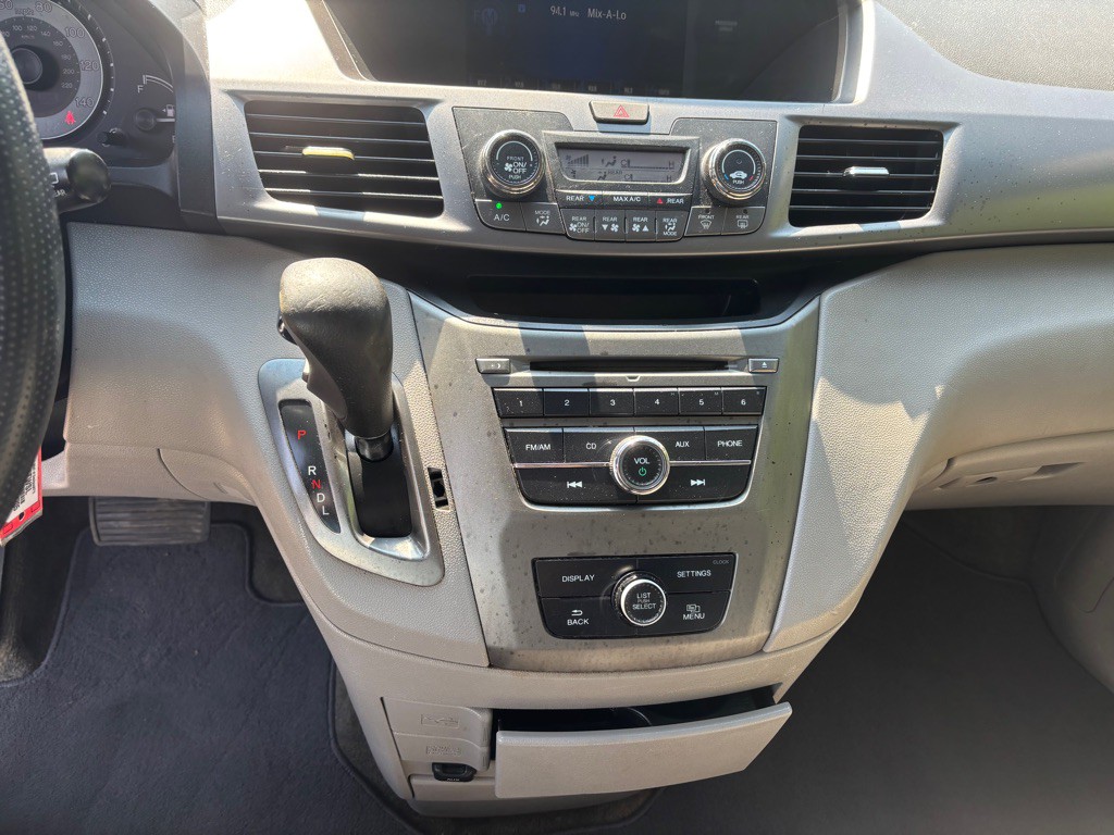 2015 Honda Odyssey Image 39