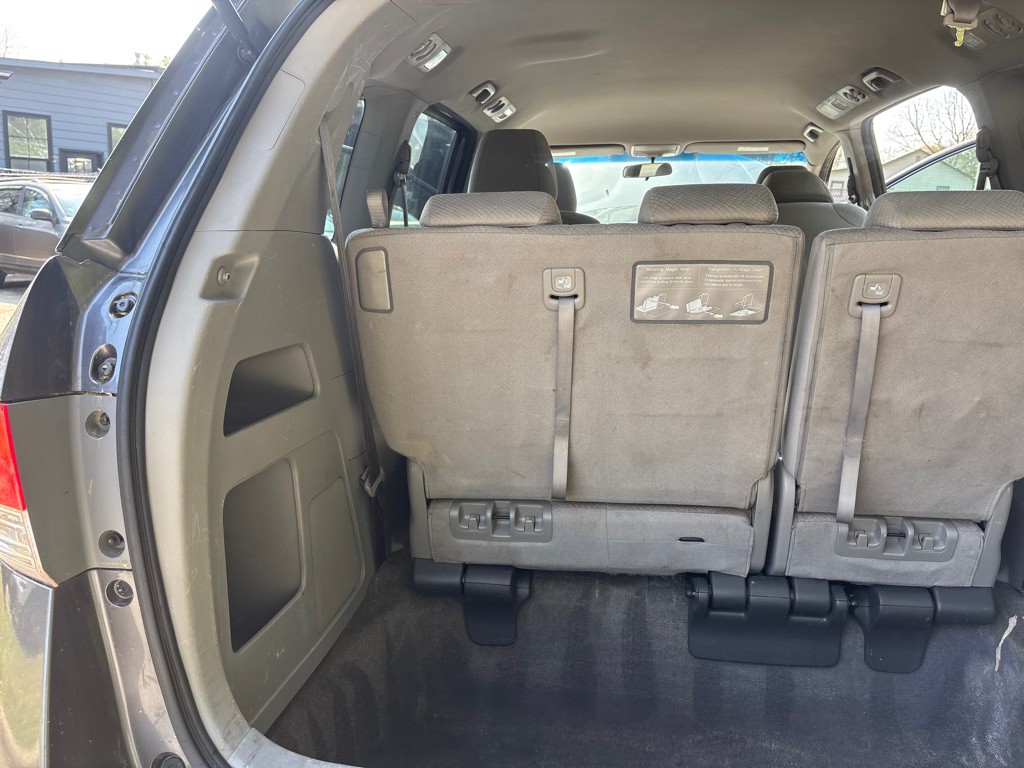 2015 Honda Odyssey Image 46