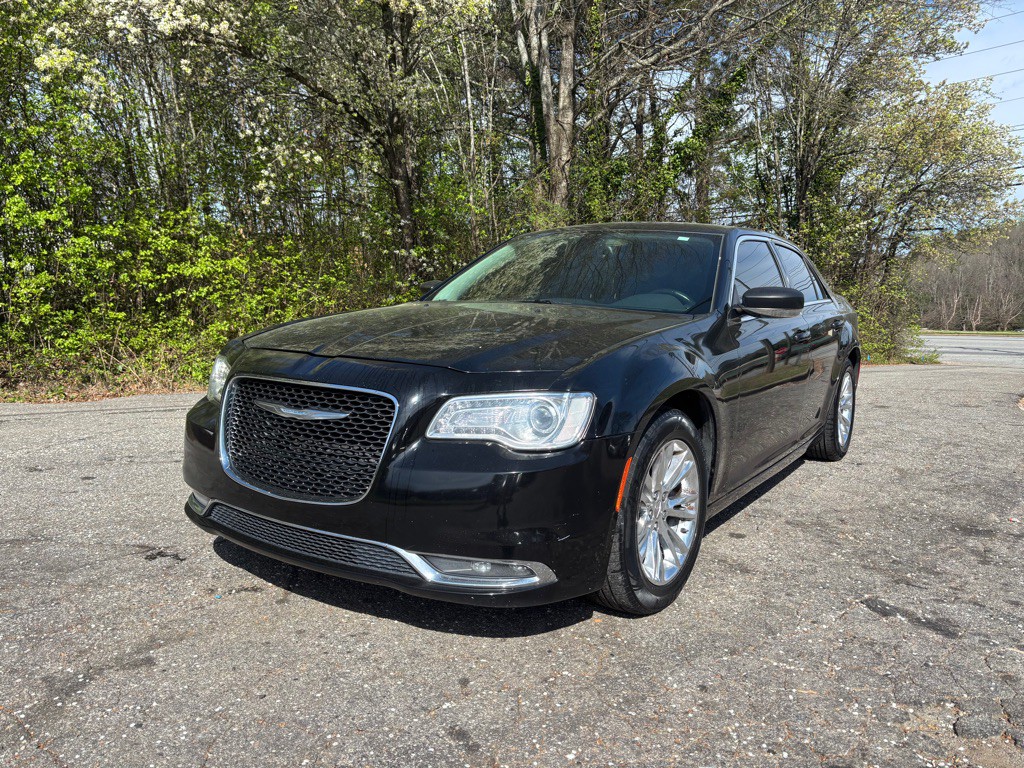 2016 Chrysler 300 Image 6