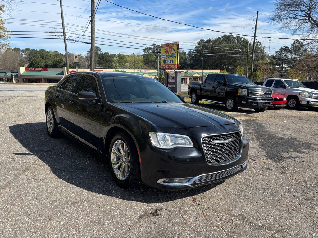 2016 Chrysler 300 Image 8