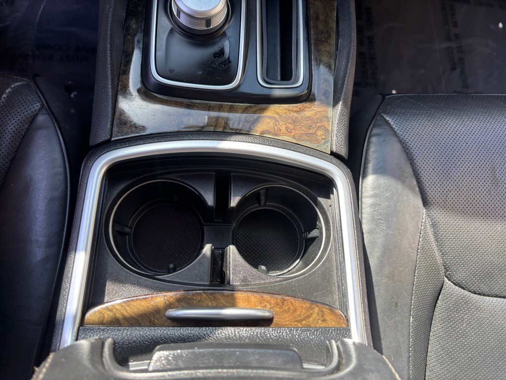 2016 Chrysler 300 Image 46