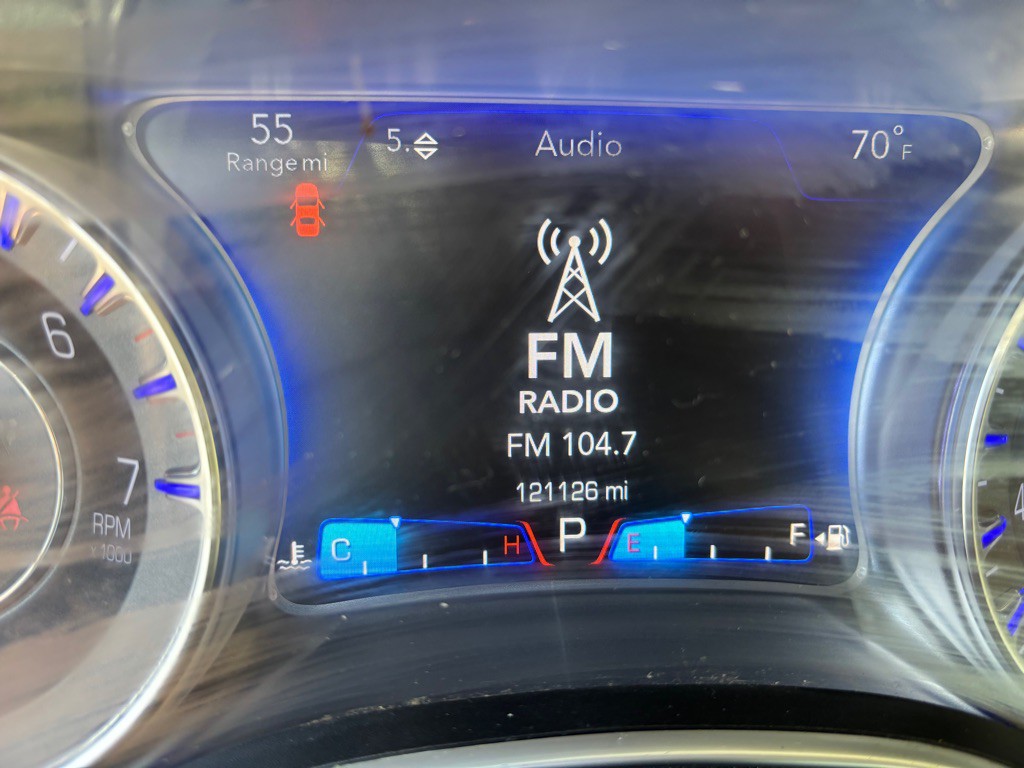 2016 Chrysler 300 Image 49