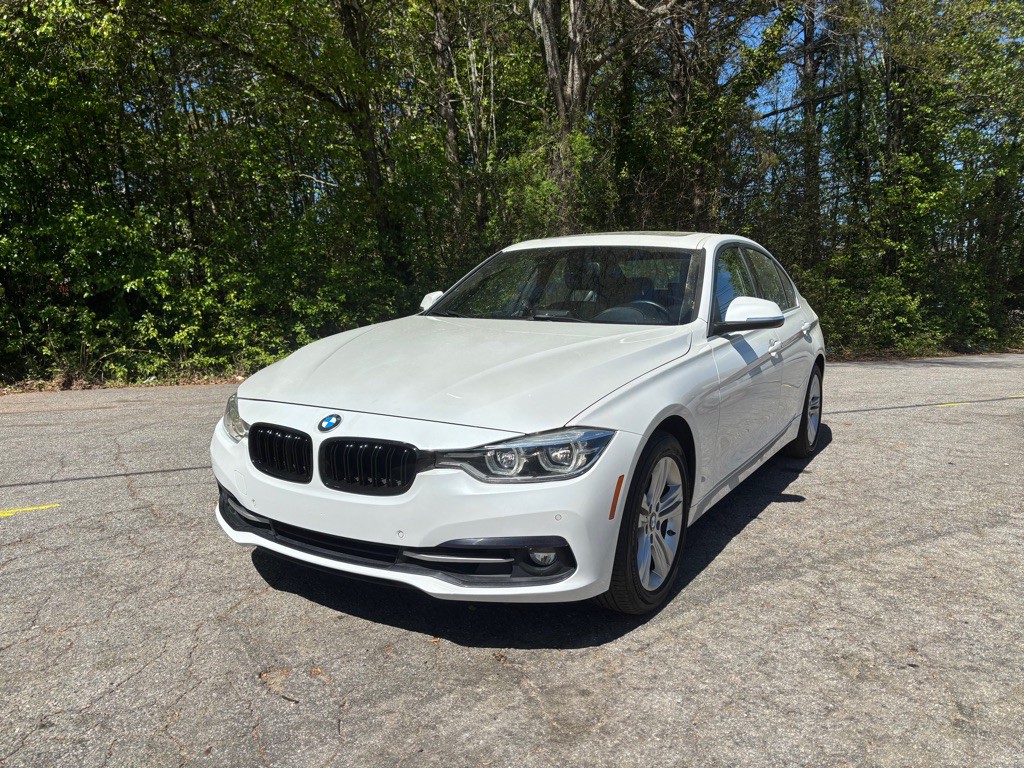2017 BMW 3 Series Image 1
