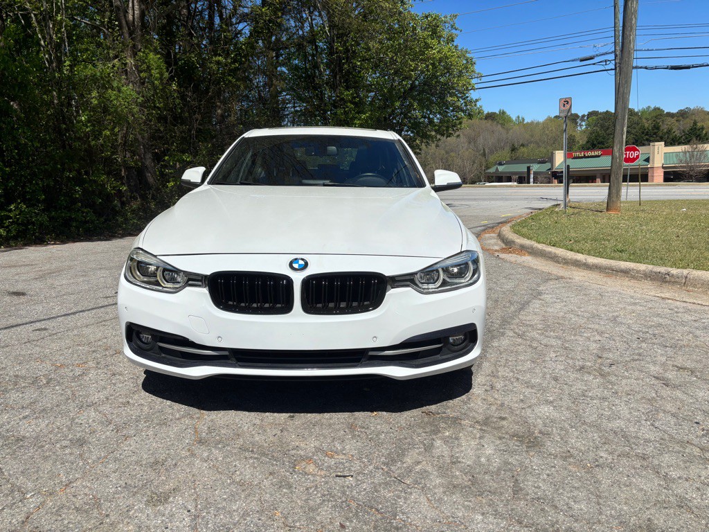 2017 BMW 3 Series Image 3