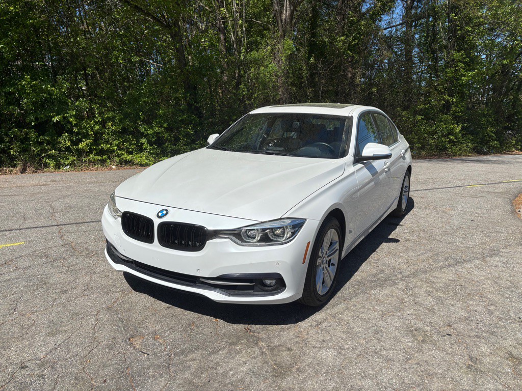 2017 BMW 3 Series Image 4