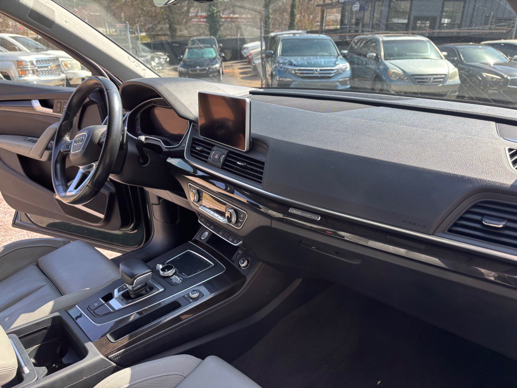 2018 Audi Q5 Image 24