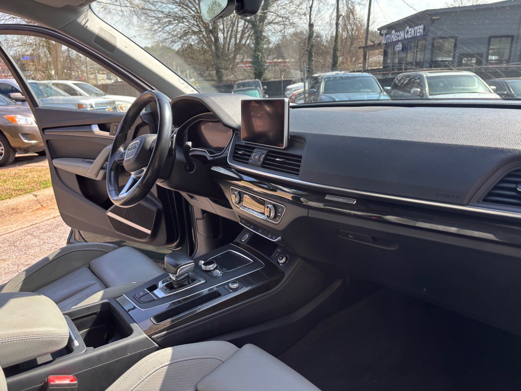 2018 Audi Q5 Image 25