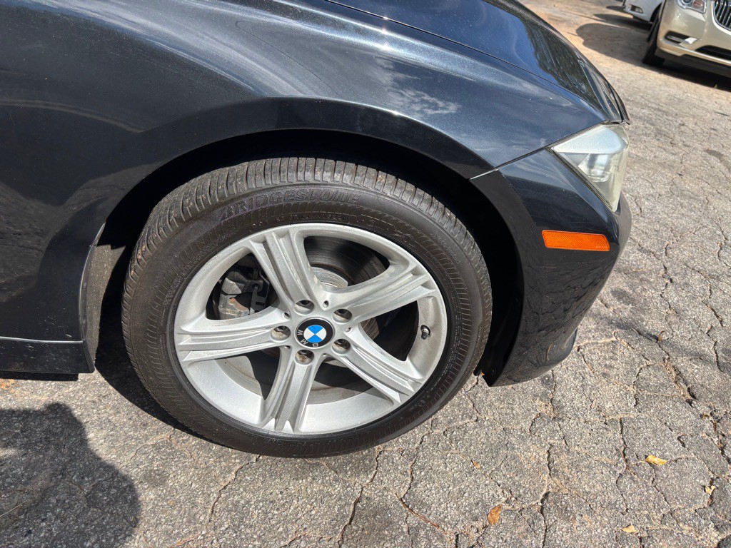 2015 BMW 3 Series Image 8