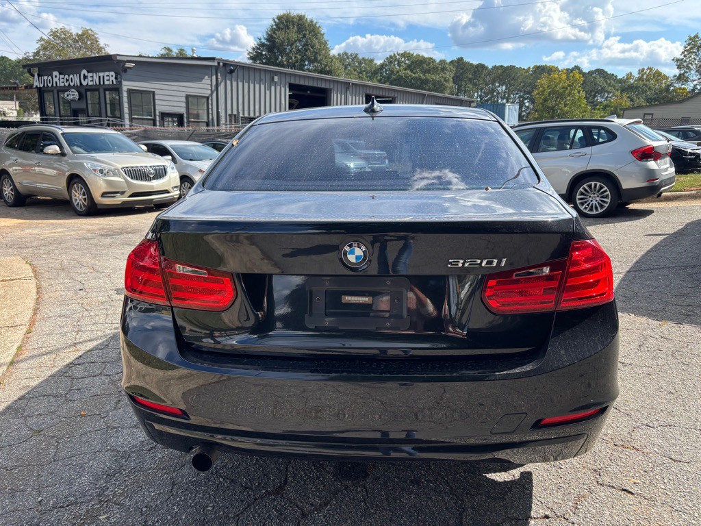 2015 BMW 3 Series Image 10