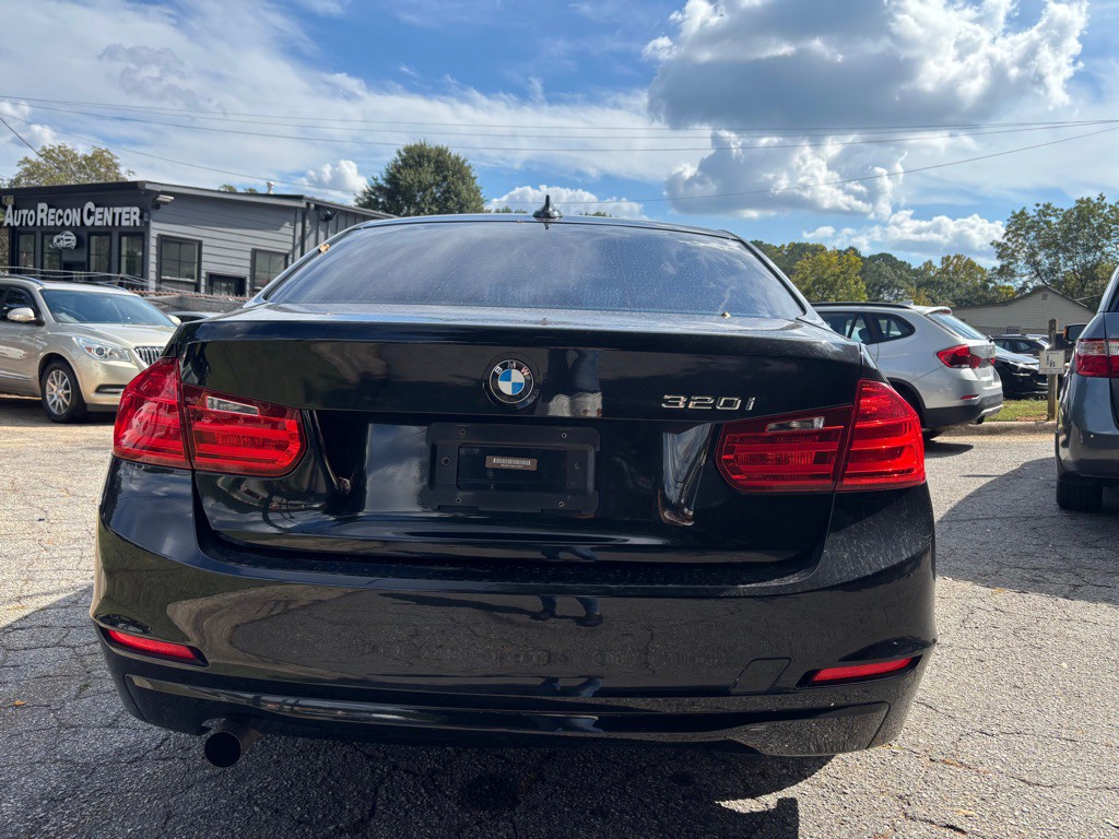 2015 BMW 3 Series Image 11