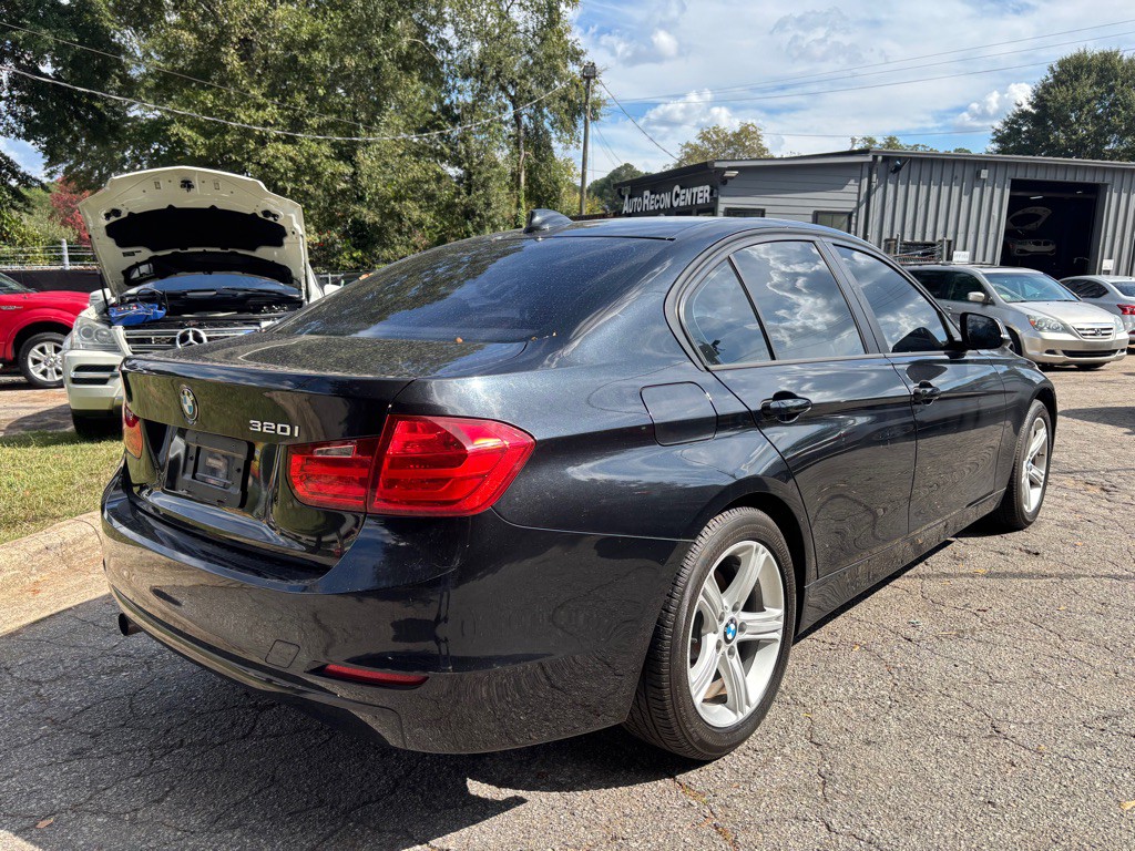 2015 BMW 3 Series Image 13