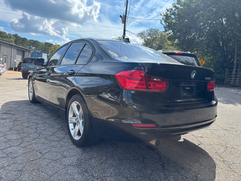 2015 BMW 3 Series Image 14