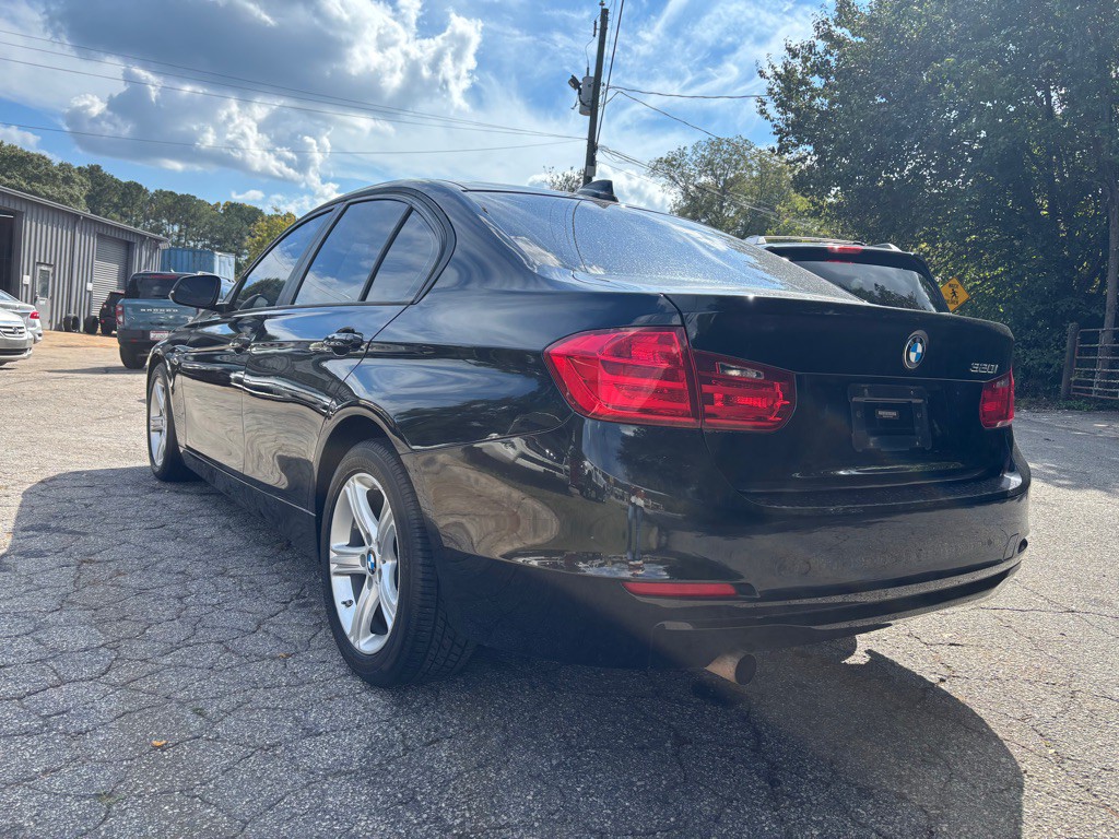 2015 BMW 3 Series Image 15