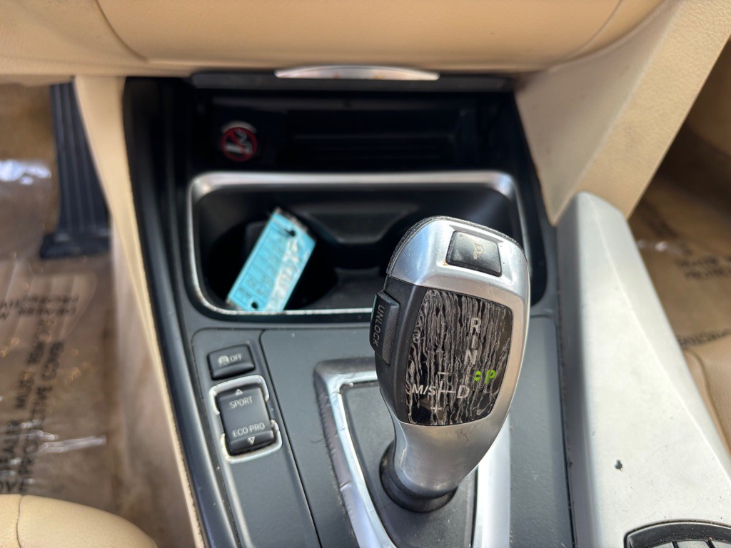 2015 BMW 3 Series Image 39