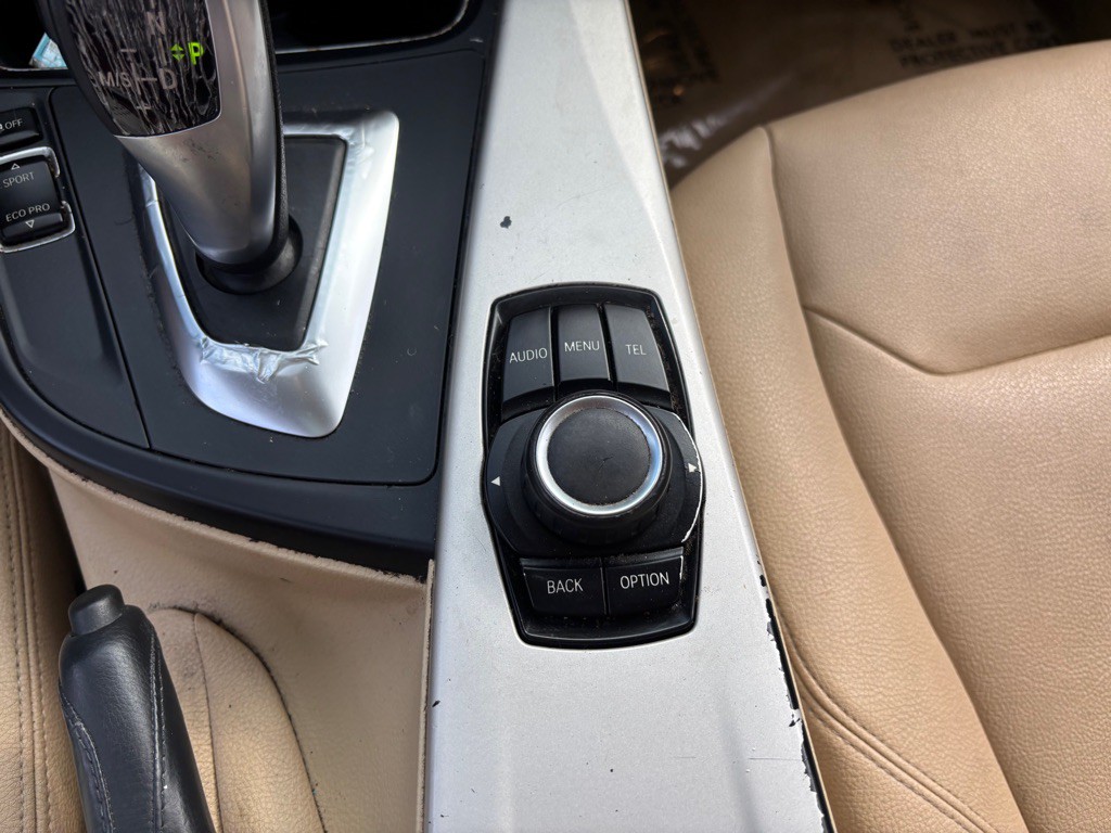 2015 BMW 3 Series Image 41