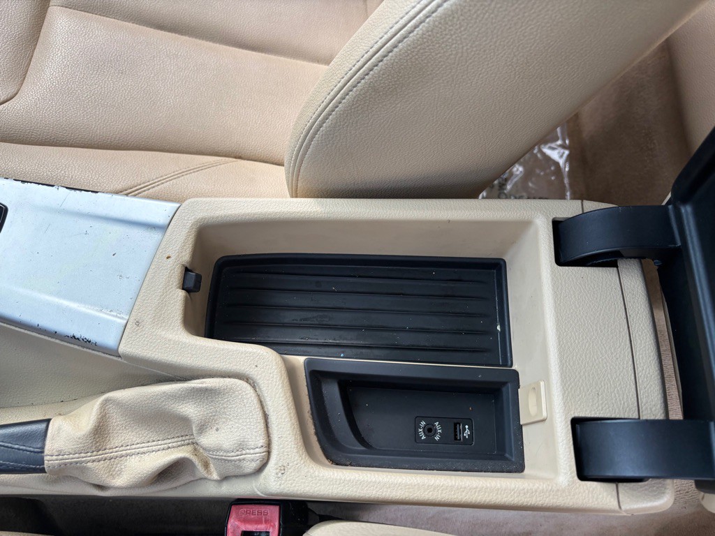 2015 BMW 3 Series Image 42