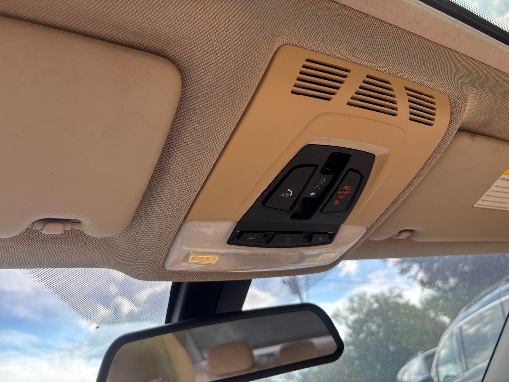 2015 BMW 3 Series Image 43