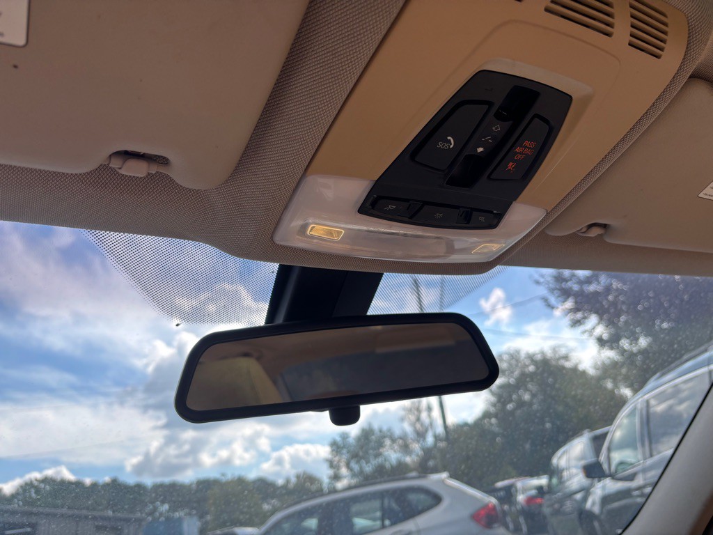 2015 BMW 3 Series Image 44