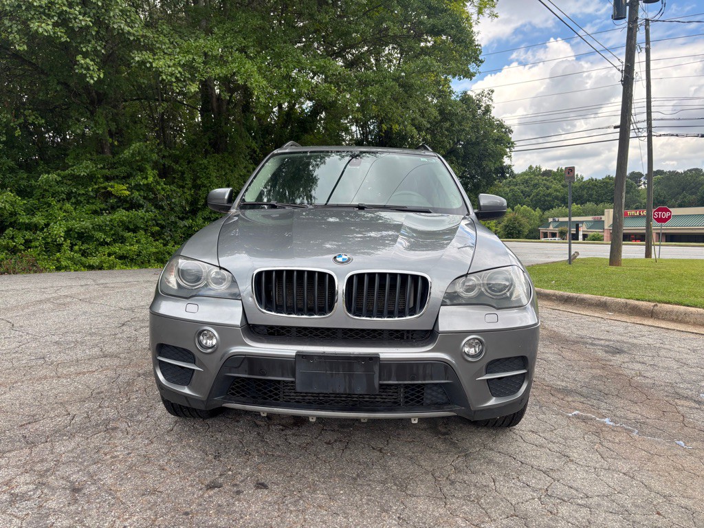 2011 BMW X5 Image 2