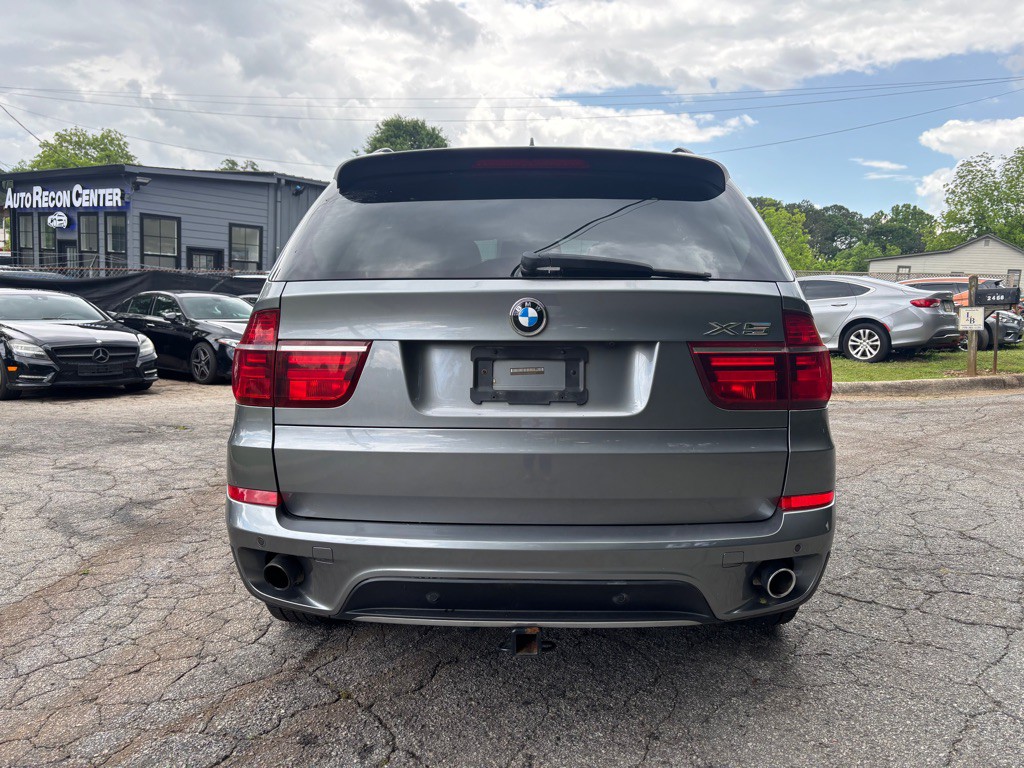 2011 BMW X5 Image 9
