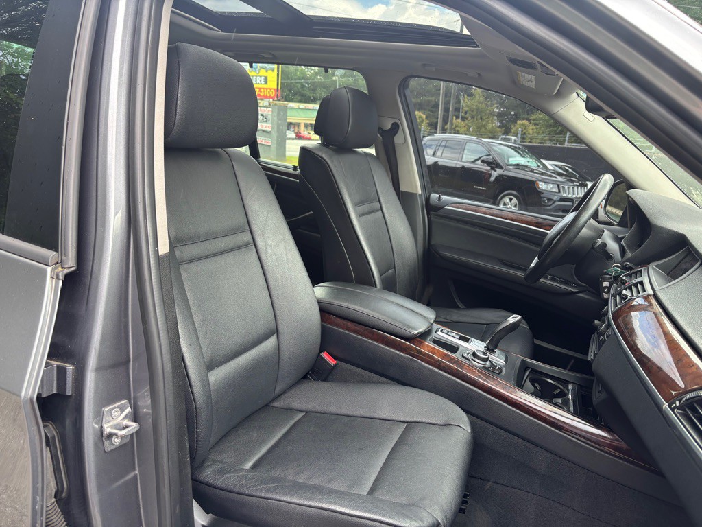 2011 BMW X5 Image 20