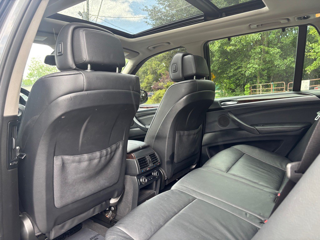 2011 BMW X5 Image 27