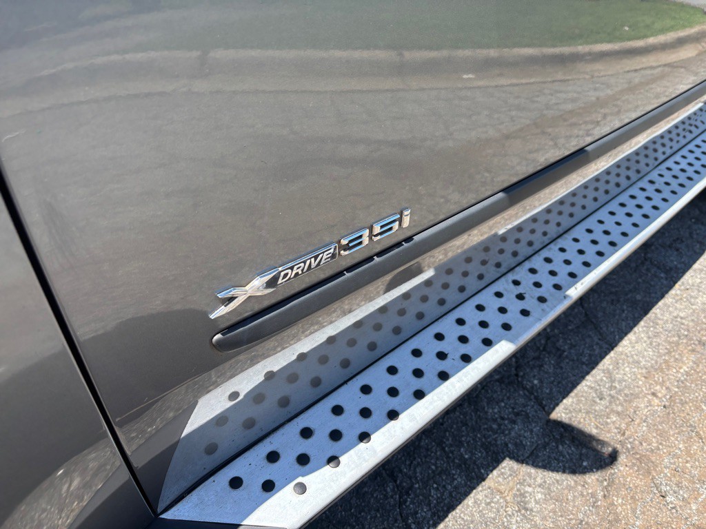 2011 BMW X5 Image 30