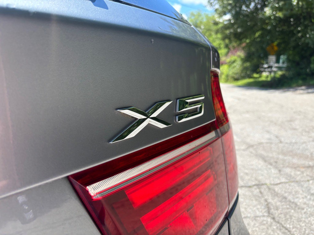 2011 BMW X5 Image 33