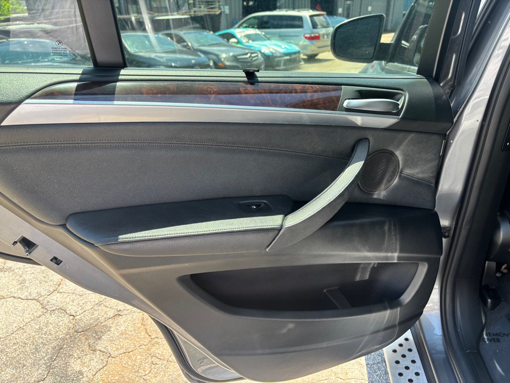 2011 BMW X5 Image 49