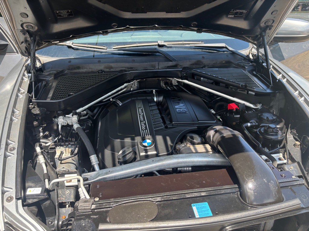 2011 BMW X5 Image 64