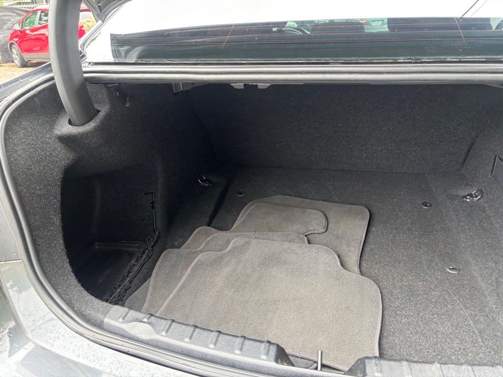 2012 BMW 3 Series Image 29