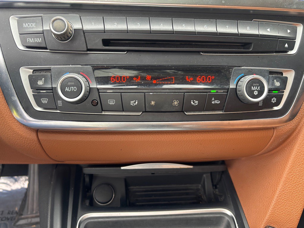 2012 BMW 3 Series Image 34