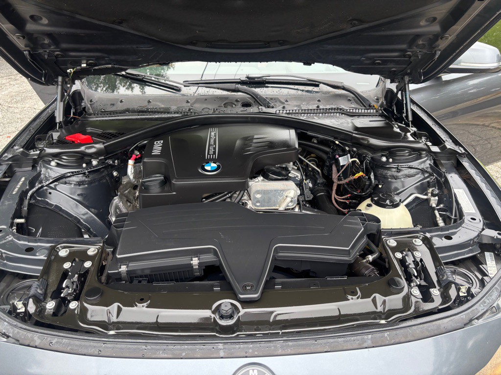 2012 BMW 3 Series Image 38