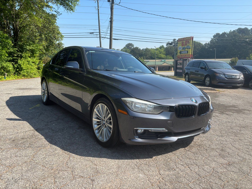 2012 BMW 3 Series Image 5