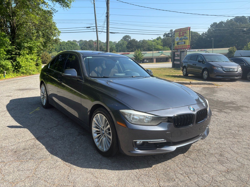2012 BMW 3 Series Image 6