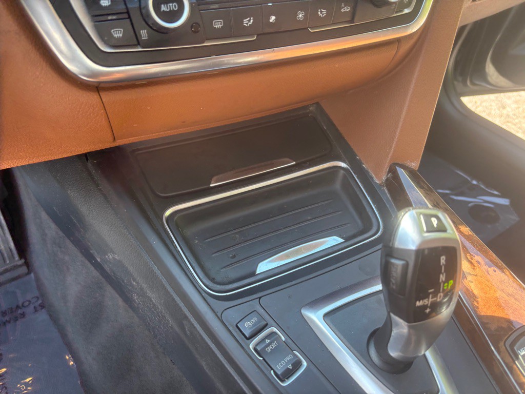 2012 BMW 3 Series Image 44