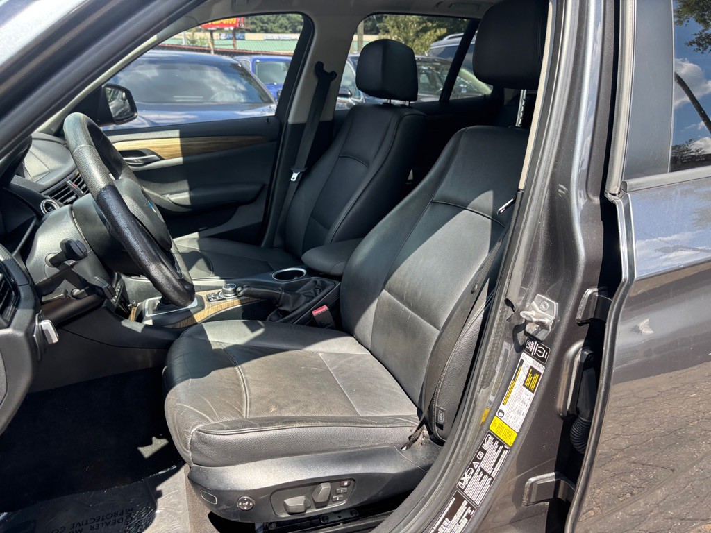 2015 BMW X1 Image 16