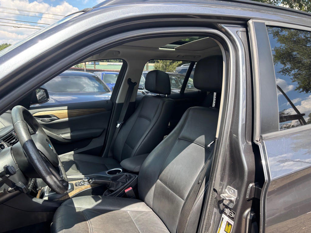 2015 BMW X1 Image 17